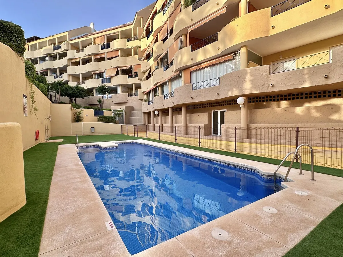 06df563a-fab7-4070-b3a4-1bc2b1a4e36c