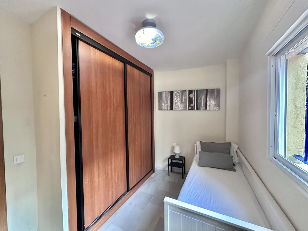 12b73dc9-cc39-4beb-a5e2-2e81466a2a8c