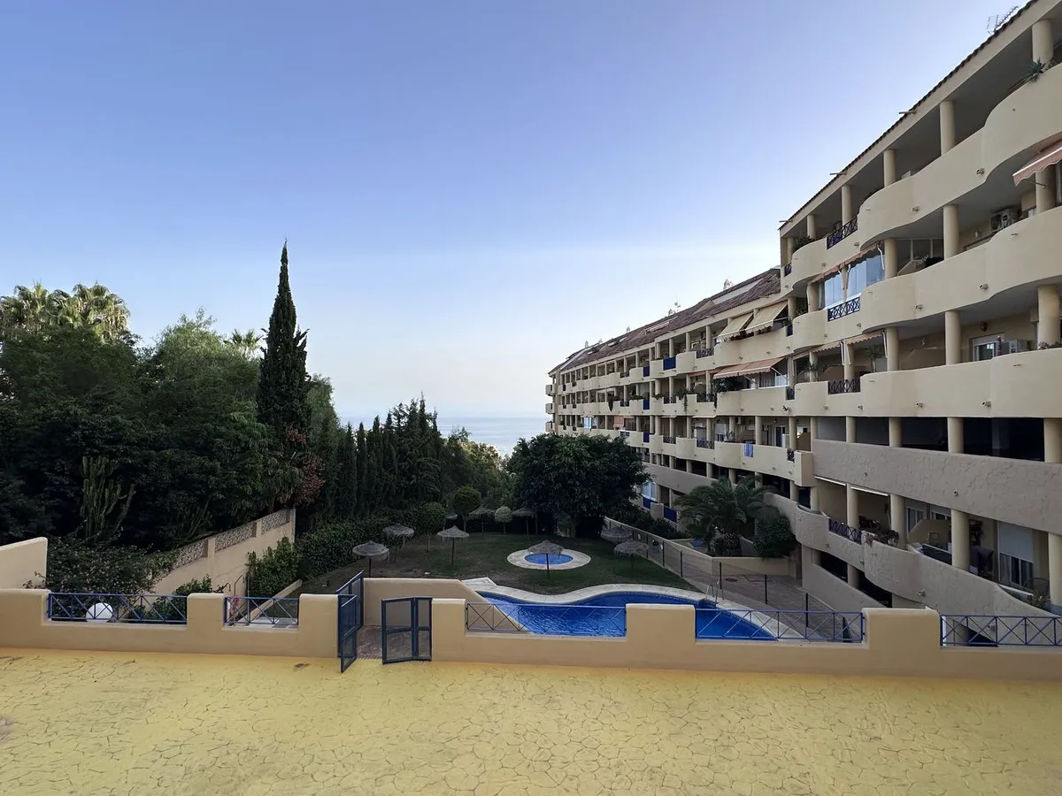 fa4553cf-e9f0-48ab-8352-a08c1d2ff3ab