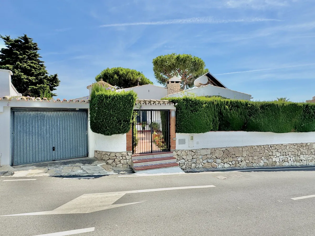 25d9c2b6-c7f4-488a-8f47-5171f11ed88b