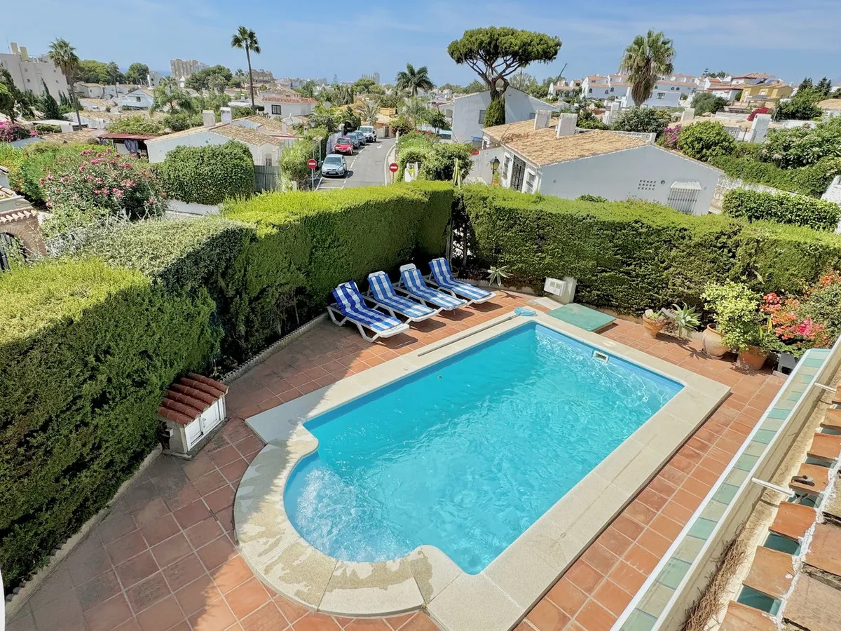 30ce4101-b297-464b-bea4-f70ec14ecffd