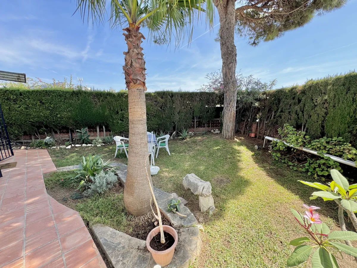 40dbad0f-f78f-42f1-848d-66fc1e60dc91