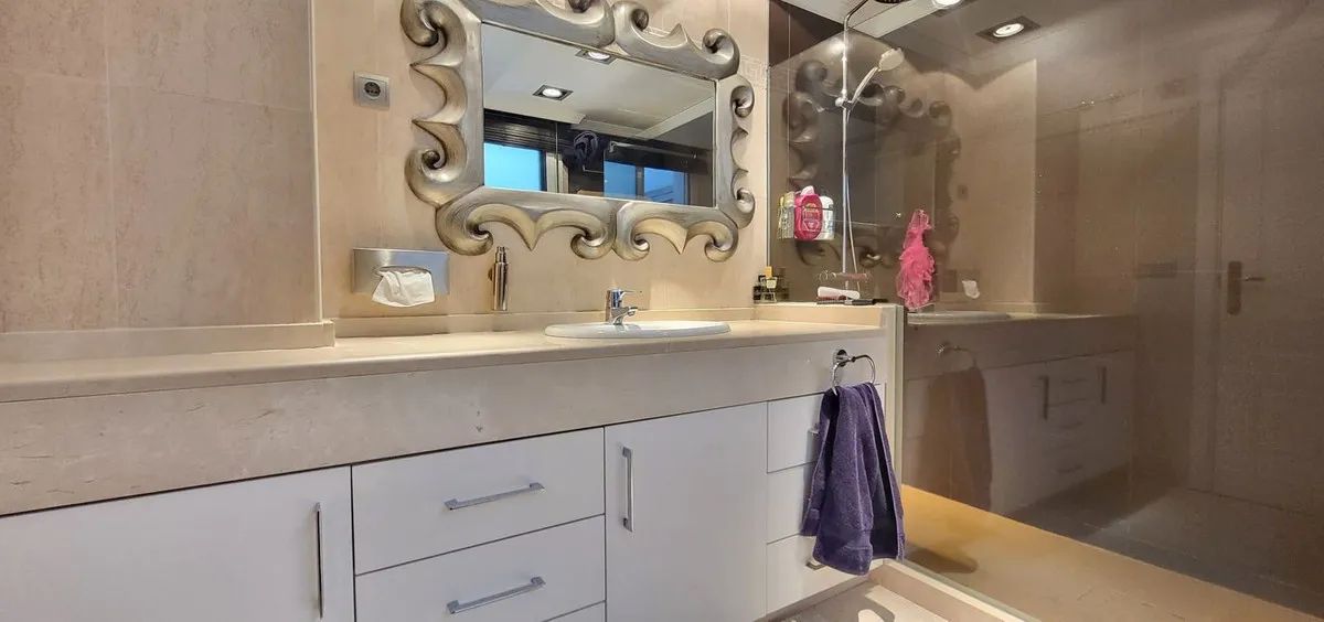 1a749d4e-fd12-4571-854c-2d67e5475093