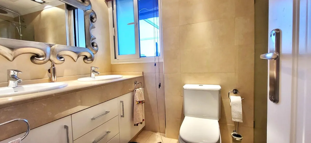 37e38e1e-013e-4909-b4d7-0c4b43f2c409