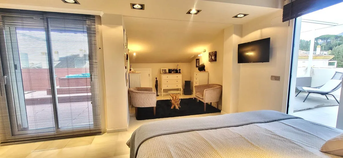 c1e9e57a-d776-4905-99cc-a42072261c2e