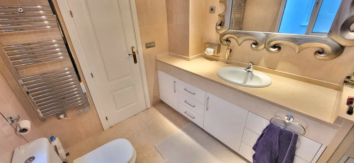 c64ee104-1563-40c4-ae2a-cff5348b0474