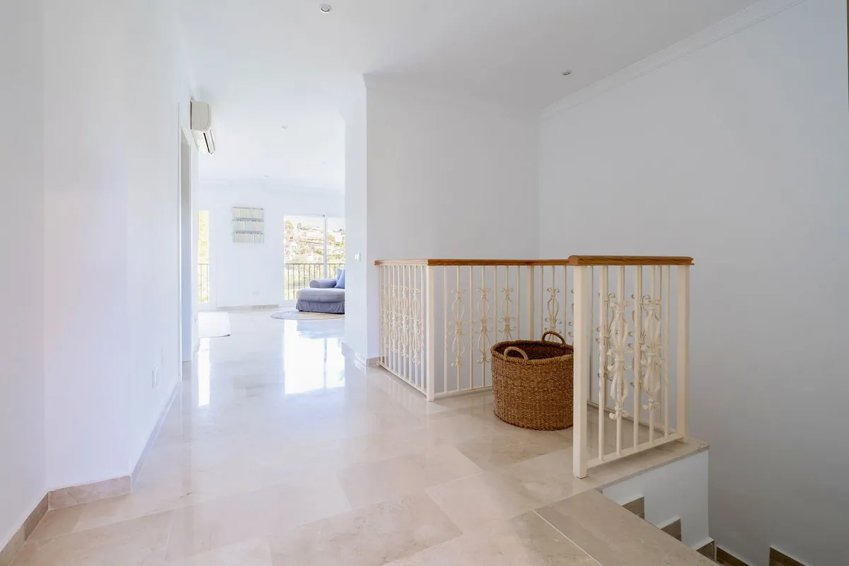 094cc092-4ba1-4aca-9692-9126681584fc