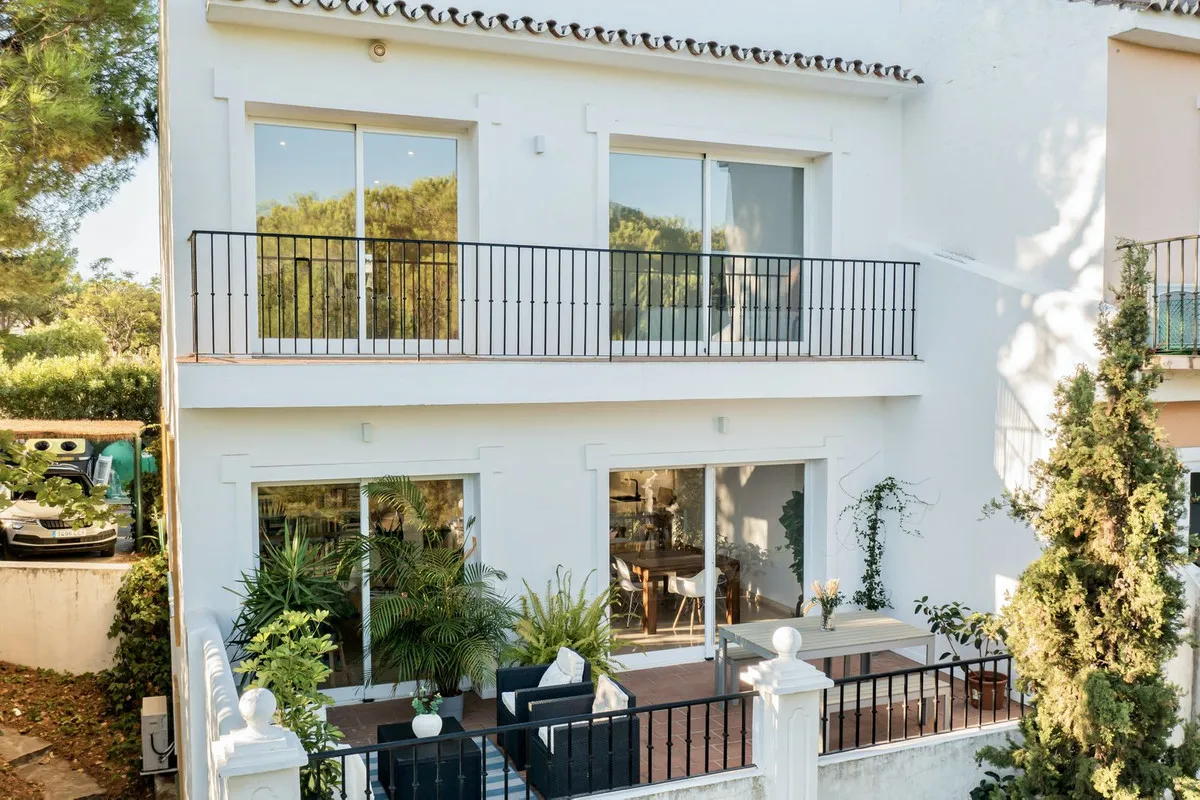 558f411f-f8d2-4b8b-9345-2f771295dda8