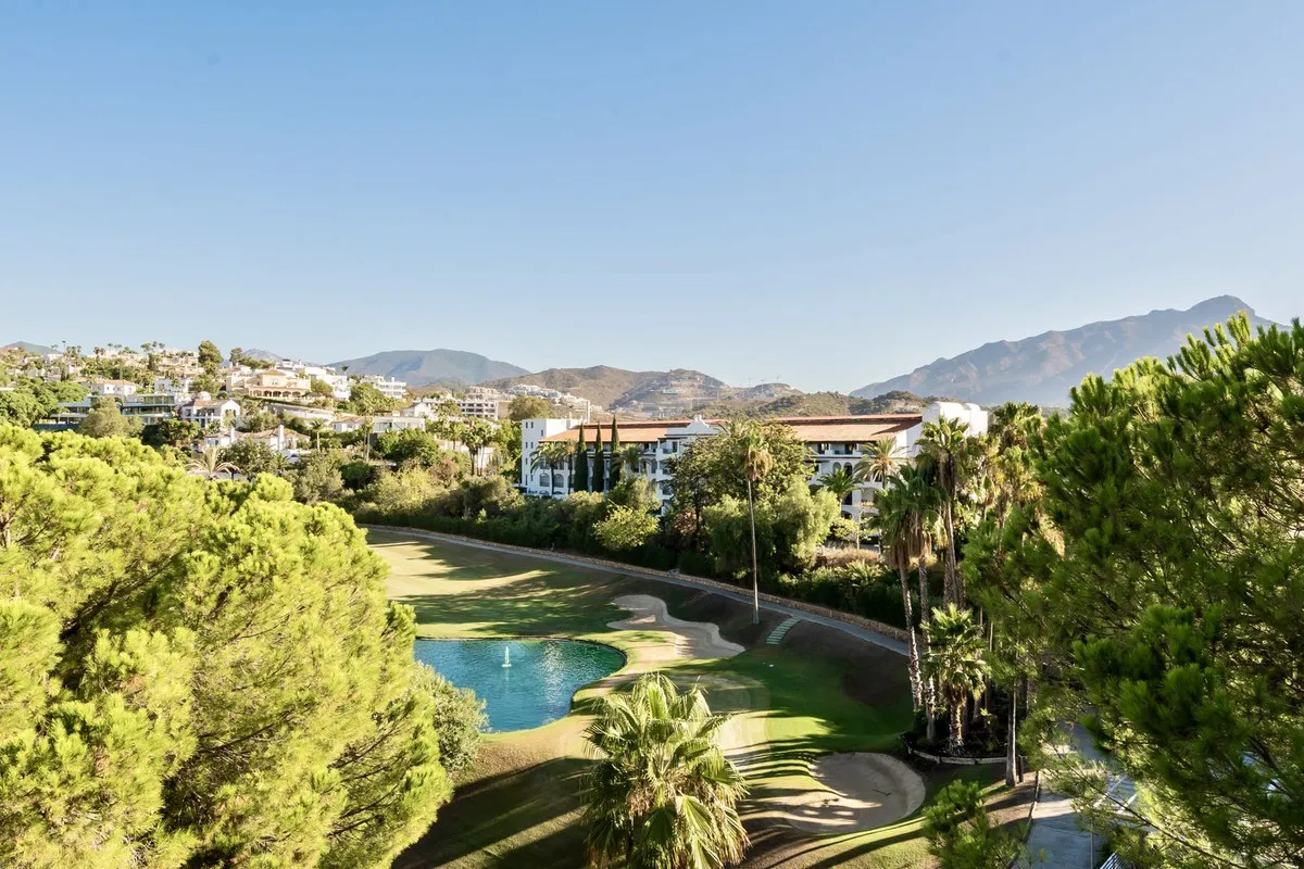 9dff2fd0-42b3-48f3-97c7-1e454539d447