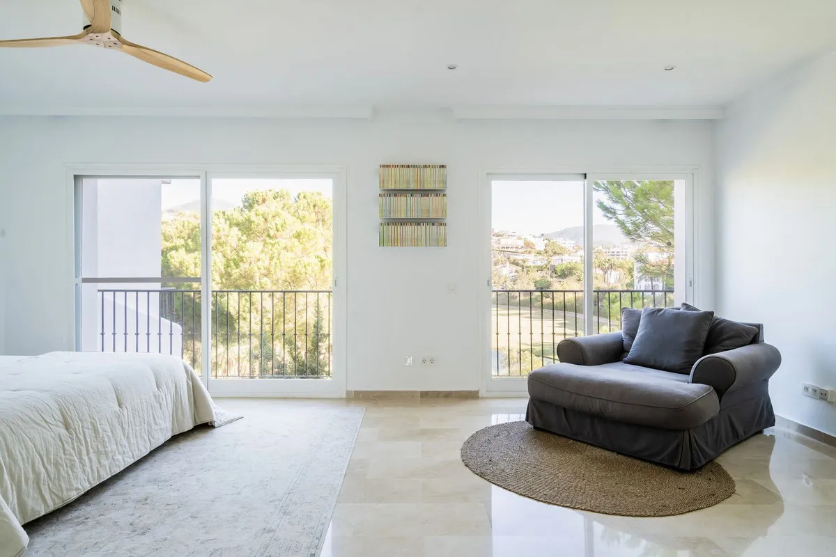 a71b08ce-38a6-4de9-9f29-f09f415bdf3b