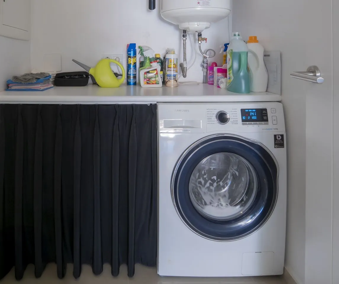 f2cf33b7-9ff9-4dd8-8070-fbfb8b154ddc