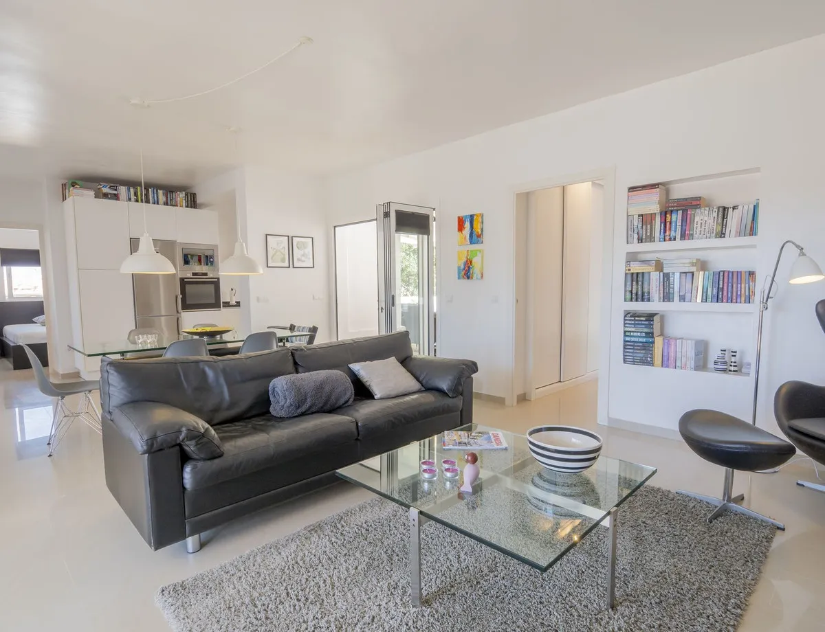 f7cfeec0-0be1-4824-a539-d8c1217726f5