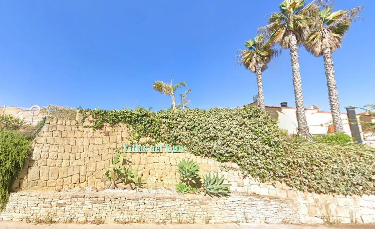 d523d23a-e043-4b0b-99ea-dd4d0e5530a6