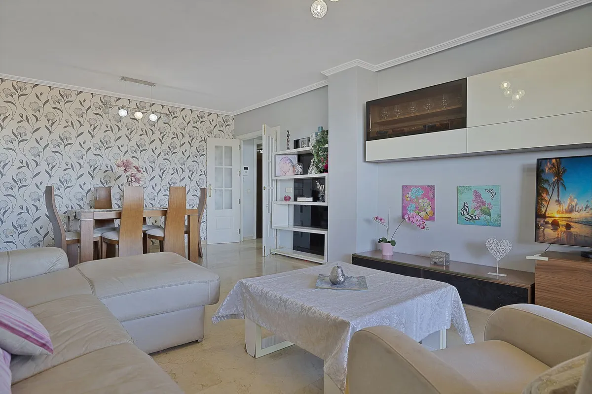 309385cf-100c-4e9c-9fad-7975e8ea2e1d