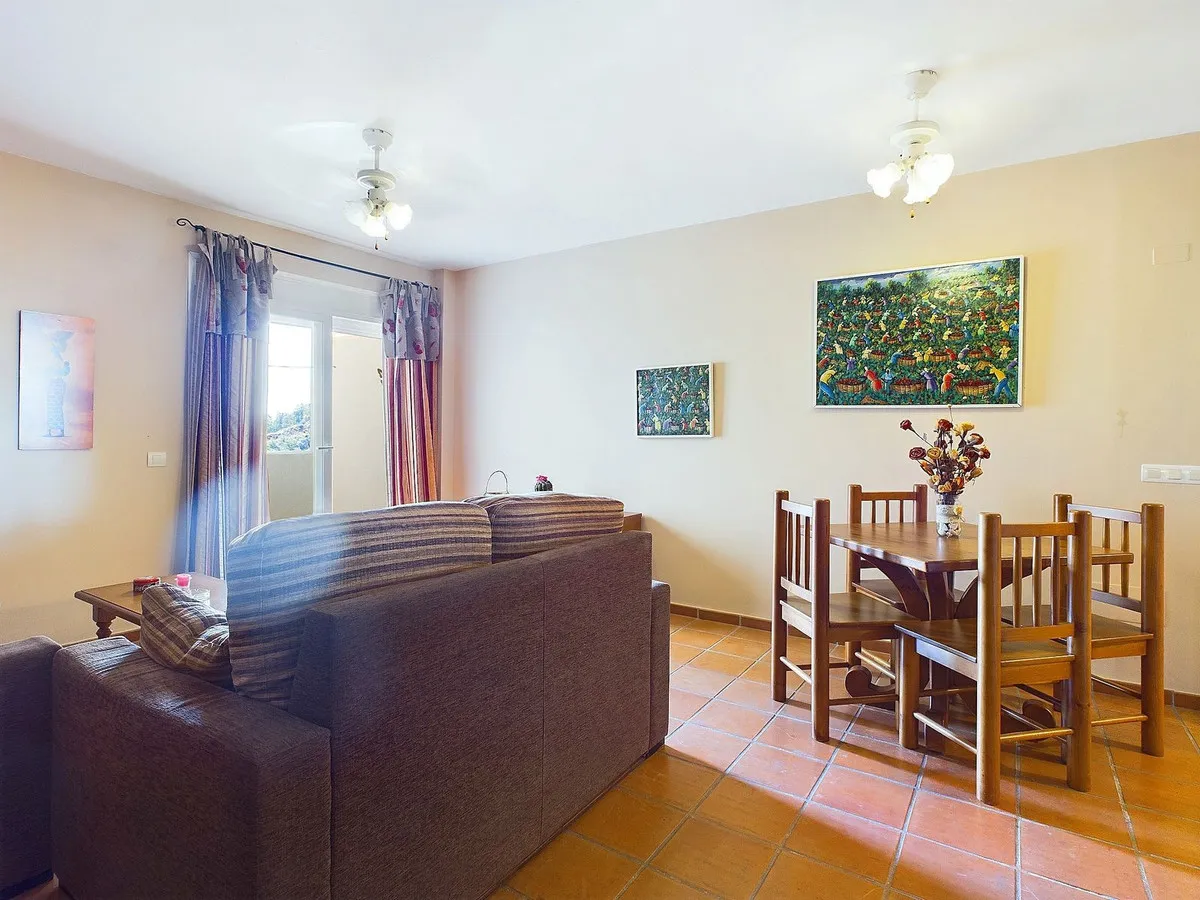 1e08ba5f-9a1b-447a-a12f-4aa4d0c1dfa8