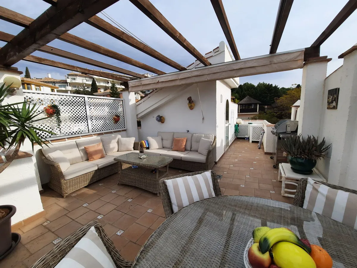 8e114f66-33b2-4985-bb99-c3c480c4665a