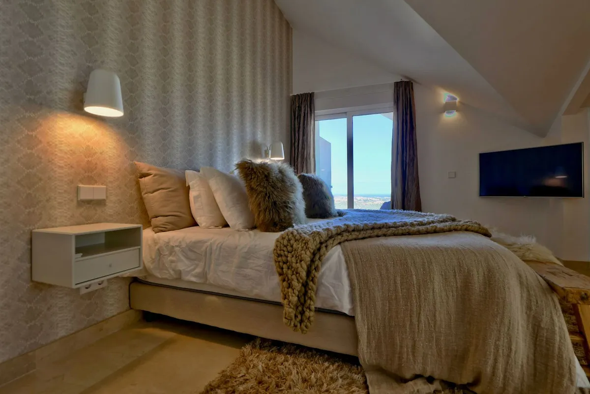 057c29fc-7536-4428-a222-f40c1e170149