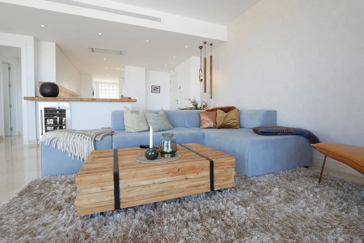 069d2d08-97cc-455a-b079-4db64bbc7ca9