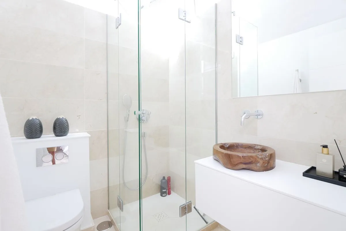 2e028a78-2ede-4dbe-b7b5-1445d1bf54a5