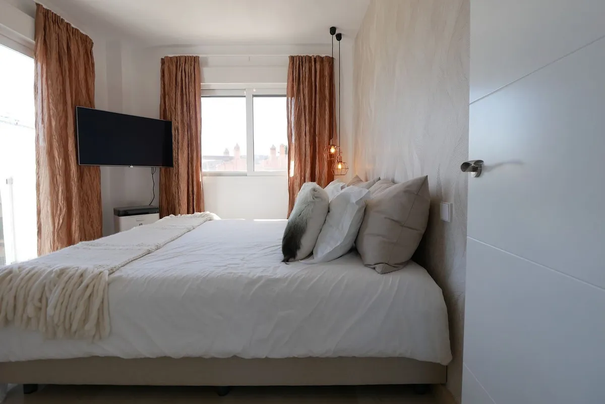 6e7e649a-049f-46d6-81f4-d546dea46554