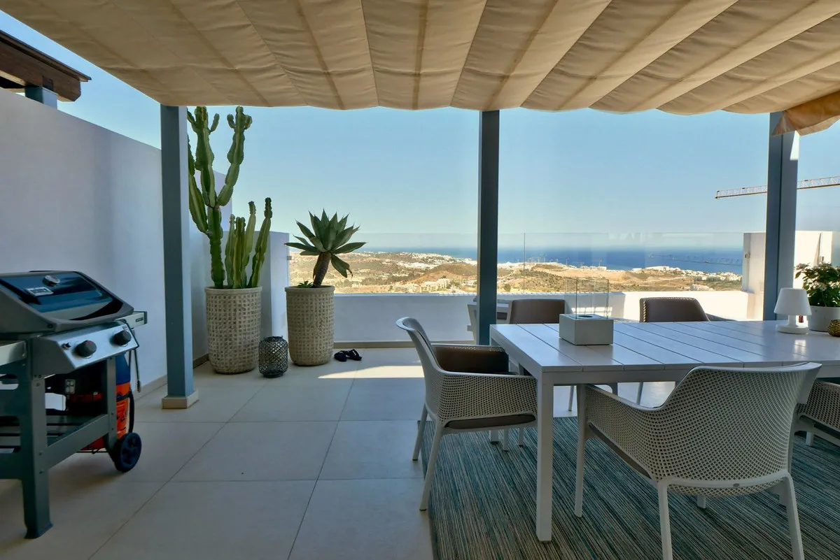 72f8561b-7e6b-45aa-8858-6f361b83611e