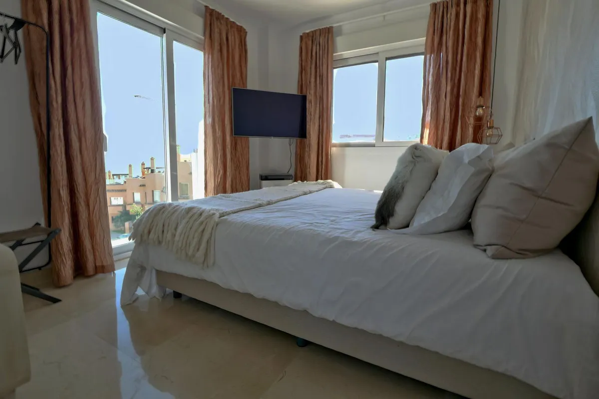 74b0be86-2de6-47b8-ad15-b4d1d1022c95