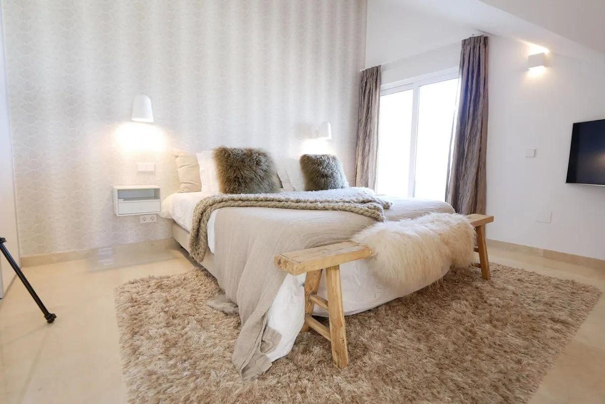 b116173a-fc10-4776-9098-6b7520edda29