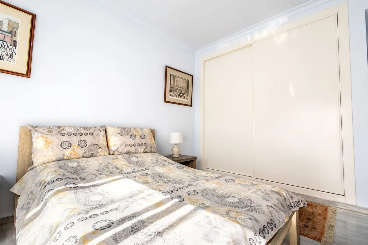 05fa66f8-ff7b-4f94-9591-3ed518d2405d