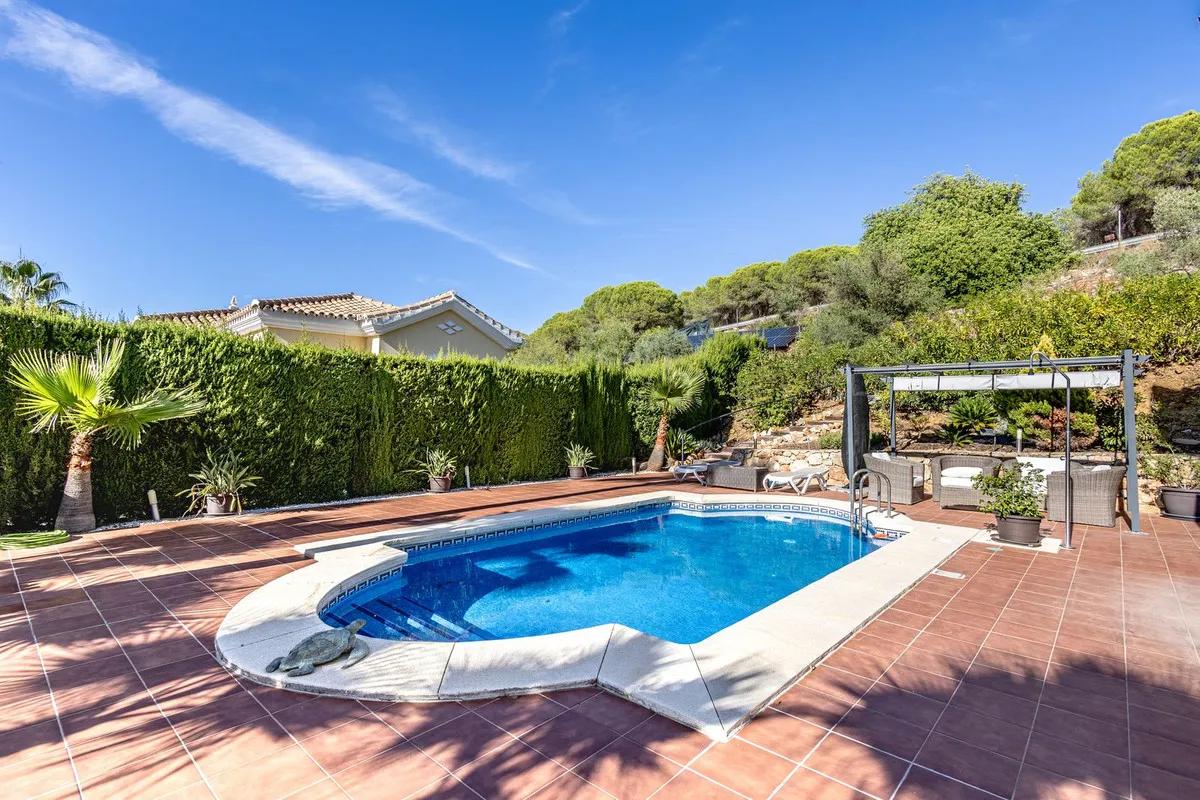 11dd0bfc-245f-444e-b8e8-da0f4fe79e43