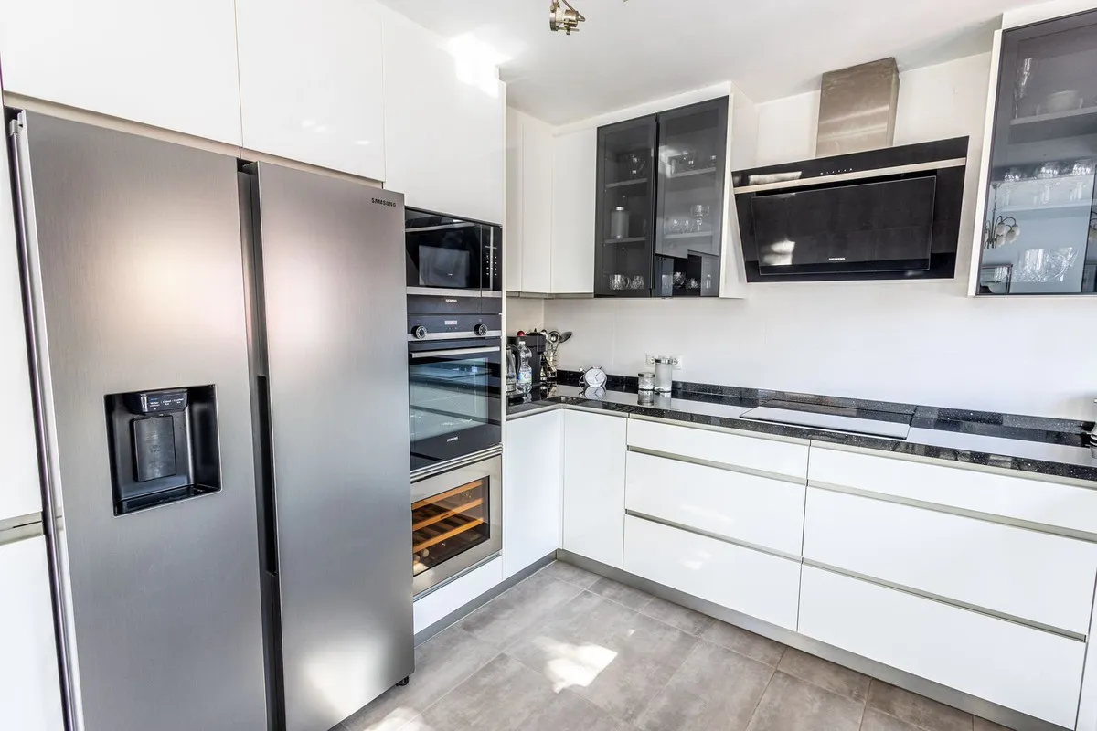 1706f695-4cf4-47a7-b6dd-2a0ed4ac4d6e