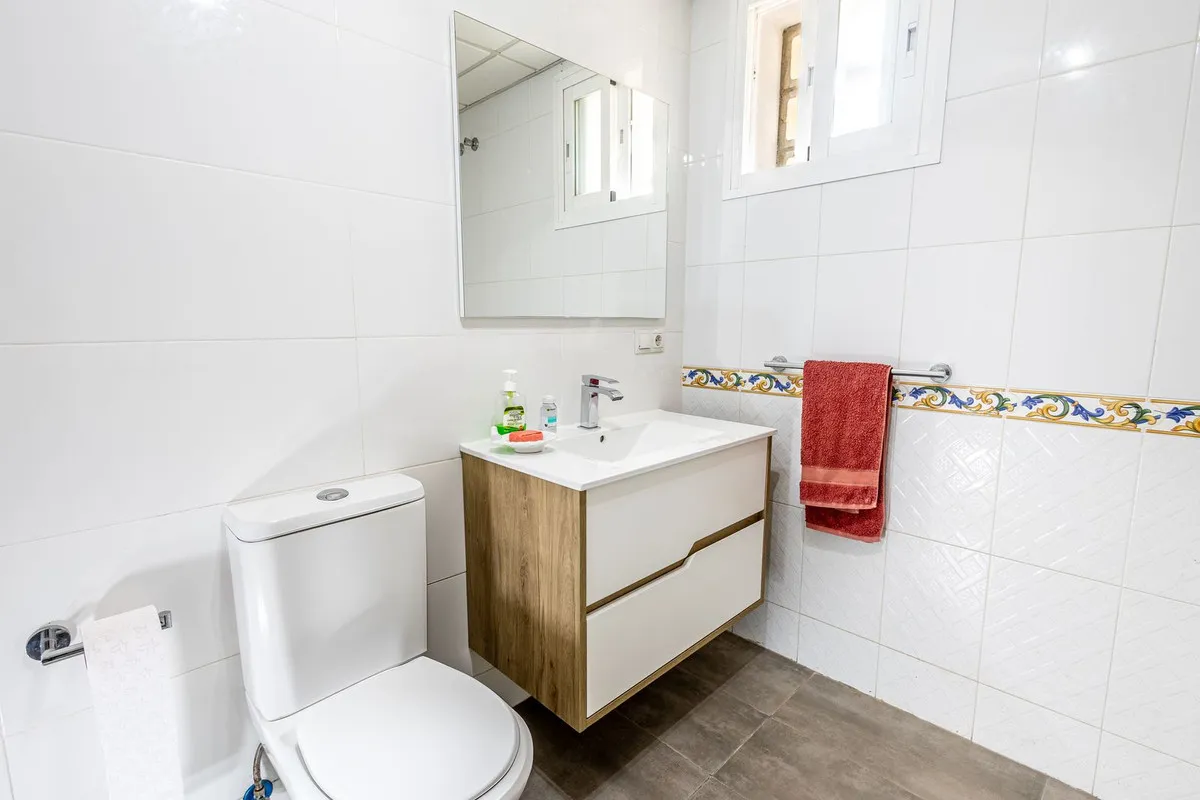 9c36ec15-d2e3-44b1-9a09-63f0755a80b9