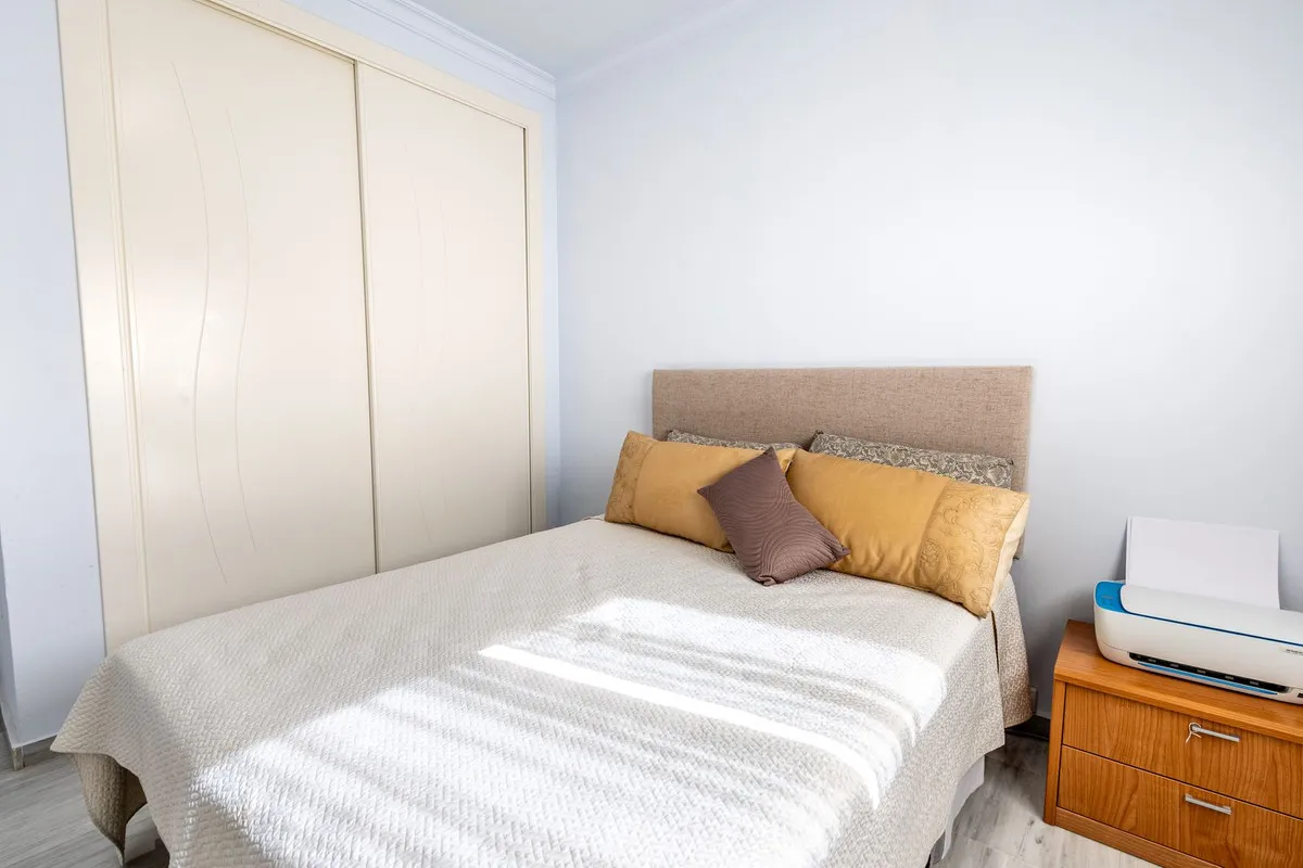 e4559b36-2576-4d02-bb48-34e82340fb2d