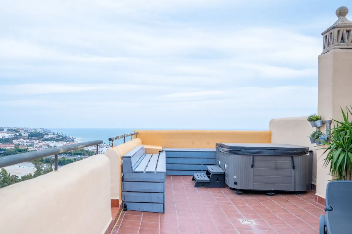 12a1b1a7-b6ec-49b2-b01c-2493eb45f019