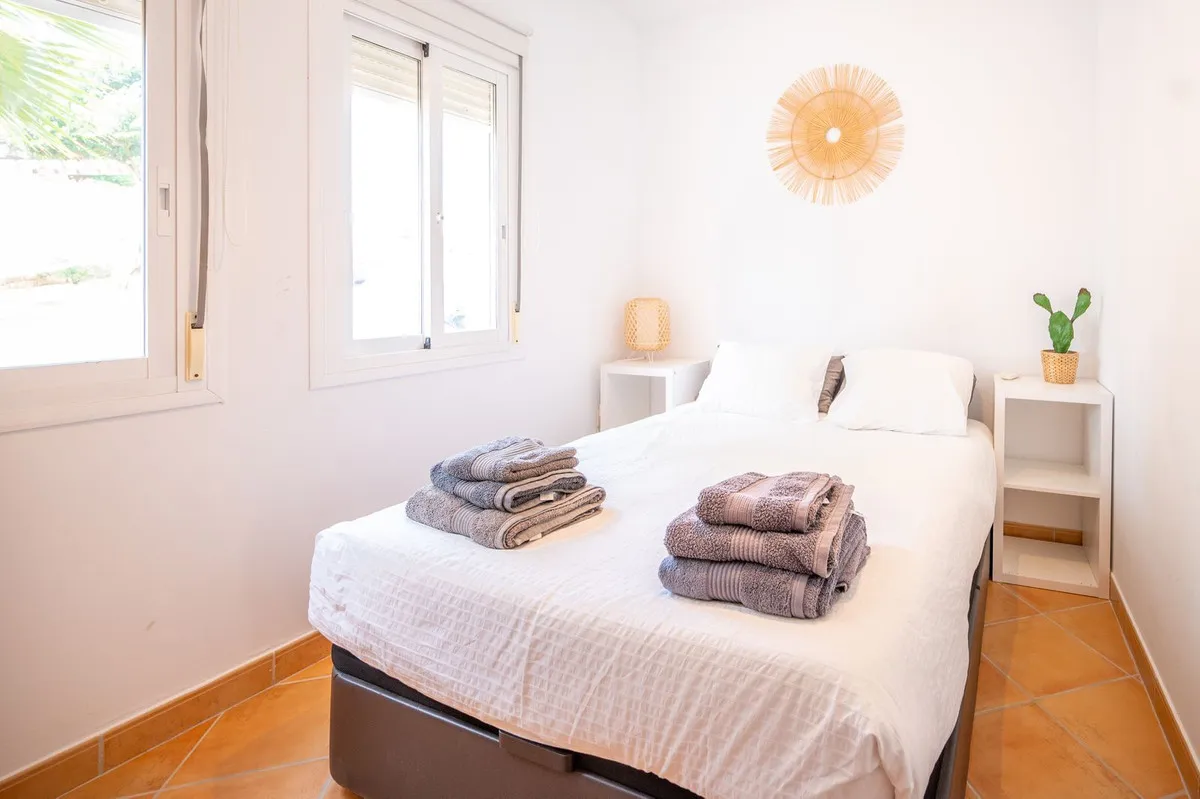 154d62e3-5503-42a8-a14f-7bf4da774dc2