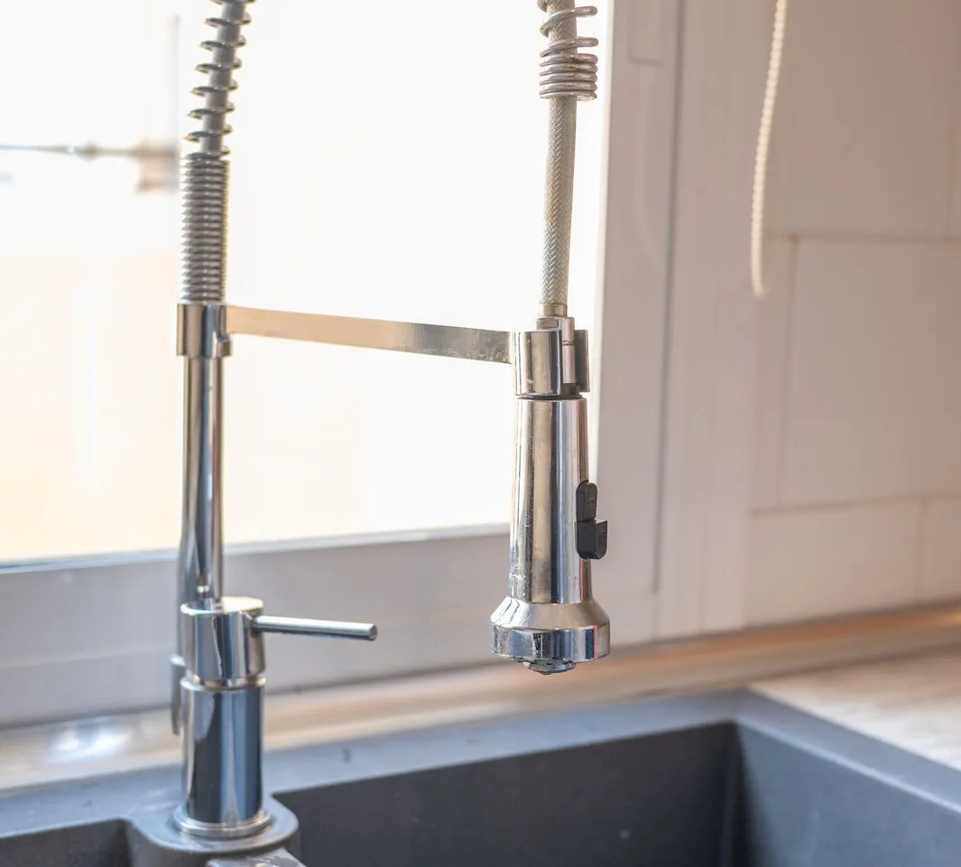 2fca0352-7fcb-404a-a4c3-9c4b84016445