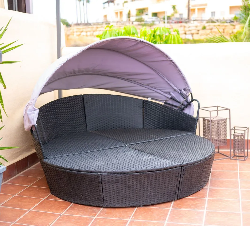 de13e03b-bec5-4a64-81b4-49f1fbb1b776