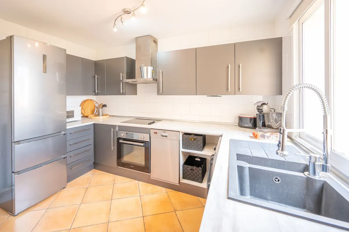 e36af231-79ec-453a-a892-c195cd847709