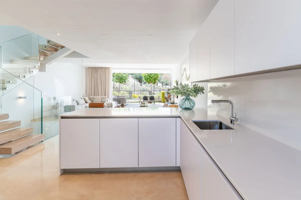 0ffc7544-eb60-455f-a683-ce528ff8b68d