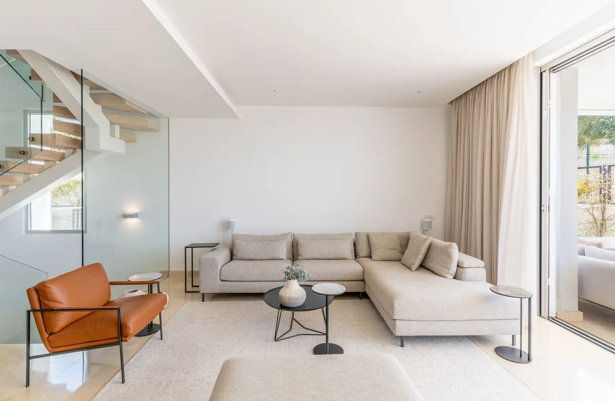 59e64ace-0bff-4097-84f8-a11c29069ff6