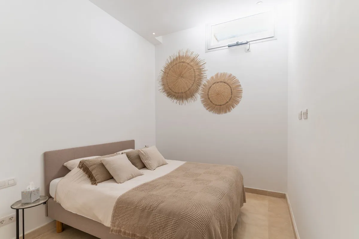 c72297d8-d374-46ca-a514-b44e7c0d2e35