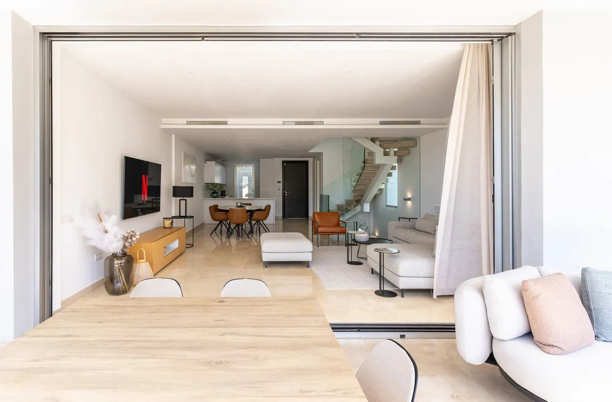 cf0d9ab4-afaf-4564-b0f1-91cd912c961d