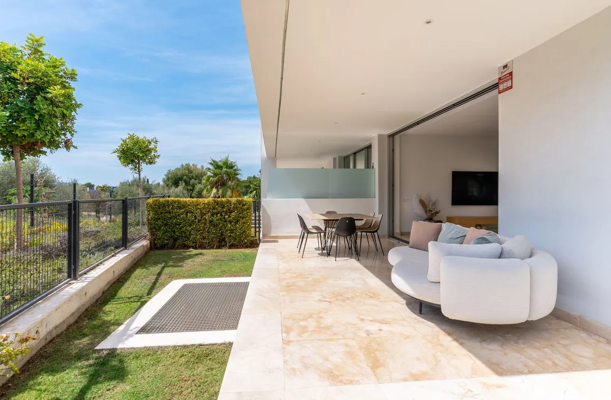 f93e33be-5080-4ff0-a443-49048f44a2c7