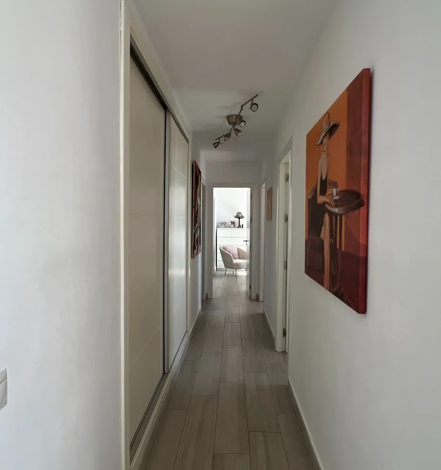 02d9f35f-0c59-417f-ab9e-eb2d6543cc0a