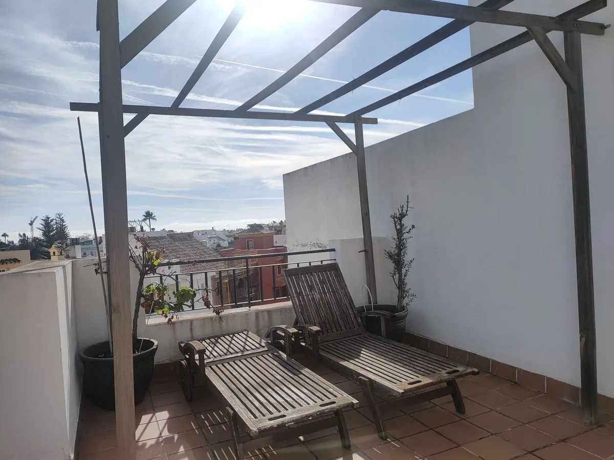 1021d6ed-e9f9-4a0f-8578-5b3e74fd6edb