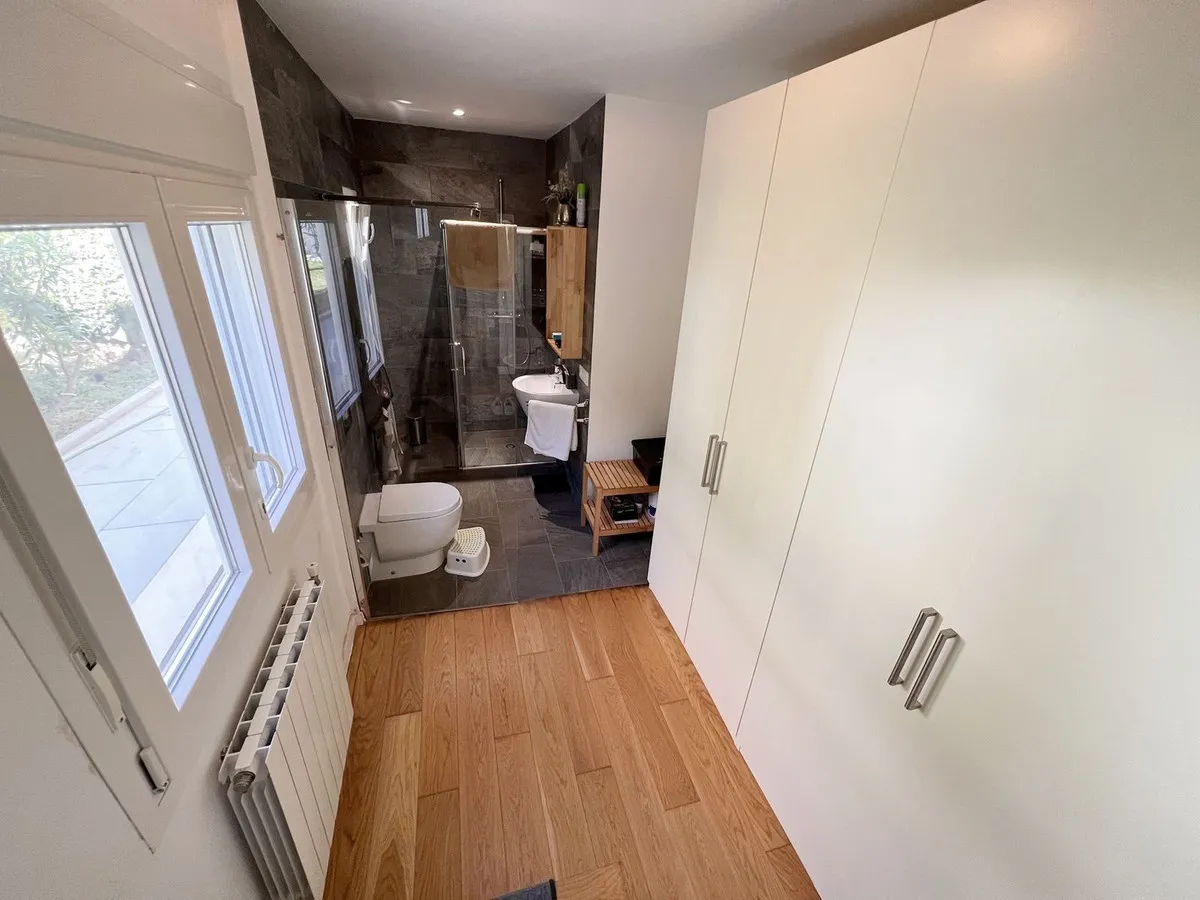 05dcb7ce-58ca-431d-8f20-d26e69b74239