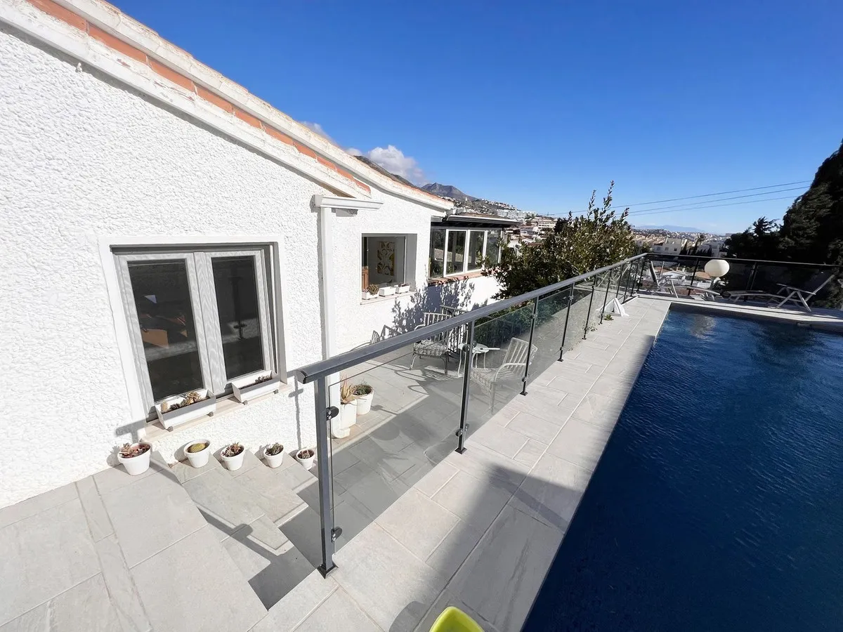 19e05b3e-6706-4eb7-9a09-822d6b2cb33d