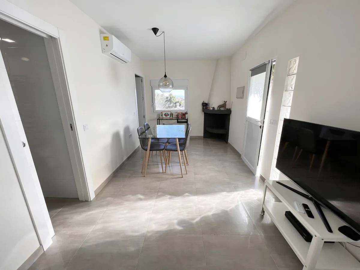 8c26878f-a694-4973-ac0e-0cbd1e786956