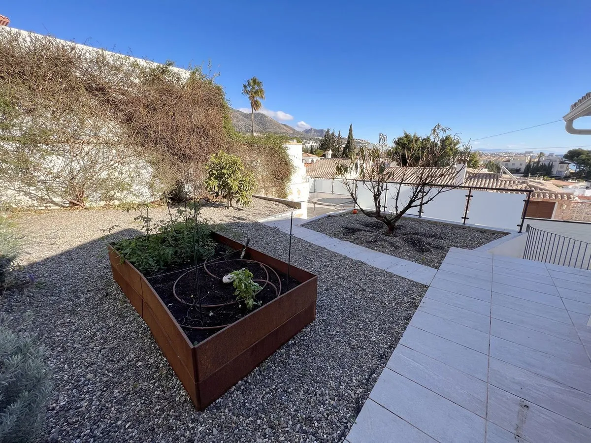 c0b0c3d1-33e8-49a4-8615-2db9be7d36d1