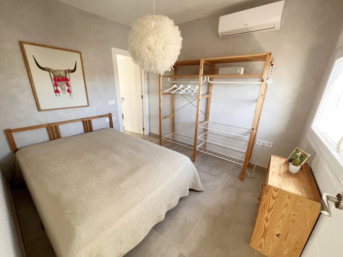 e40c0b23-5e34-4c34-a7fc-e434b5b9b865