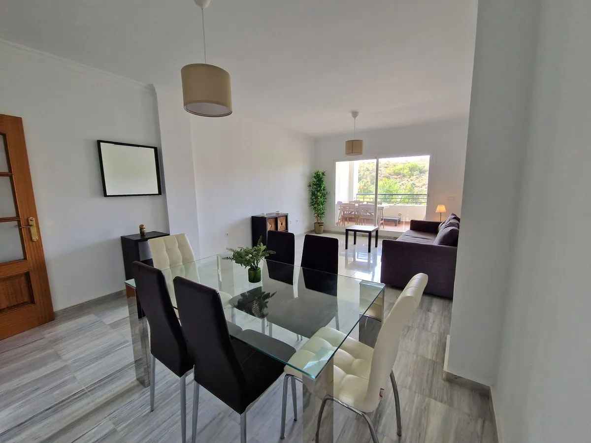 21c8d1ab-b04b-46e0-beb8-1f1e930bc0f2